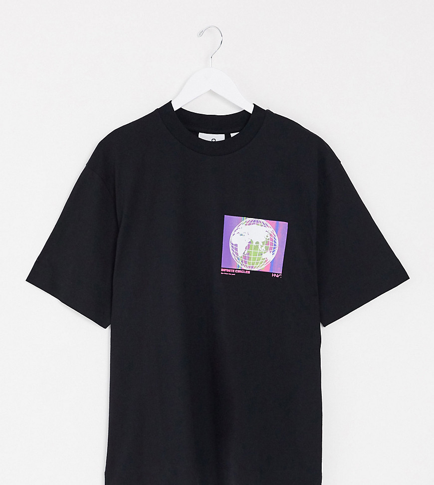 COLLUSION - T-shirt nera con stampa grafica sul petto-Nero