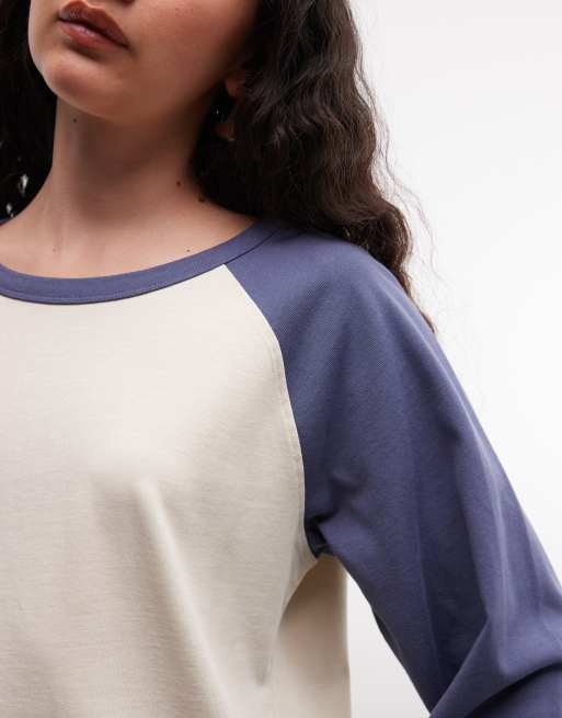 COLLUSION - T-shirt squadrata écru con maniche raglan lunghe blu navy a contrasto, 3 di 4