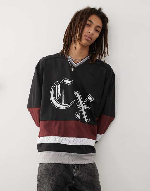Collusion - T-shirt style football à manches longues et col en V - Multicolore