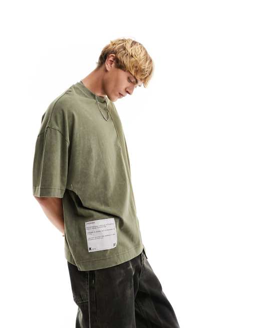 COLLUSION – T-shirt z ozdobnym dołem w kolorze khaki