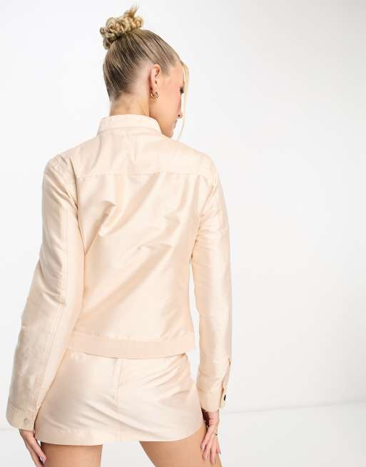 Light pink utility outlet jacket