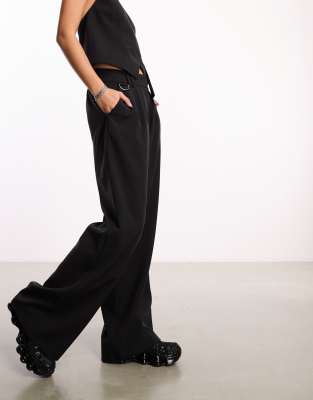 Black Woven Tailored Wide Leg Trousers  Black wide leg trousers, Black  wide leg pants, Leg pants outfit