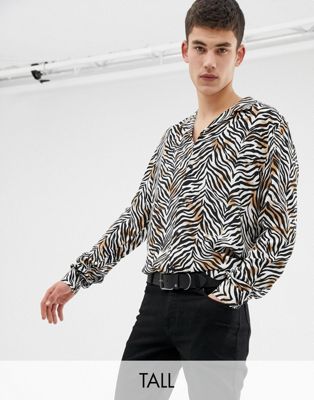 COLLUSION – Tall – Zebramönstrad skjorta i oversize-modell med platt krage-Brun