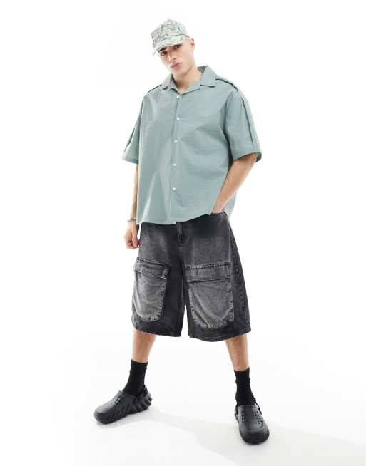 COLLUSION techy short sleeve revere shirt with raw seam detail in blue, 3 of 4
