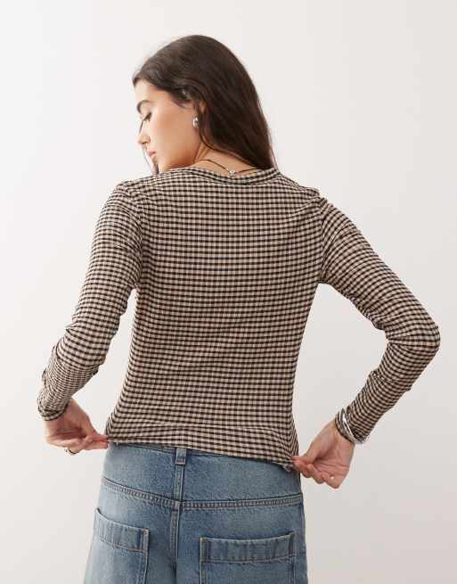 COLLUSION textured henley top in brown check