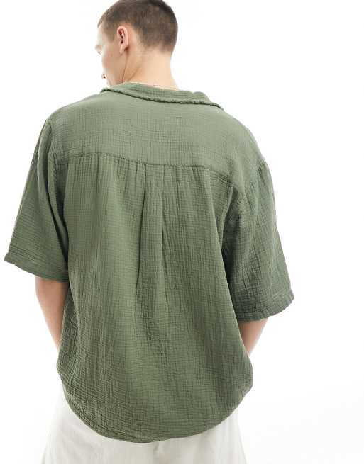 COLLUSION textured oversized revere short sleeve shirt with raw seam detail in khaki, 3 of 4