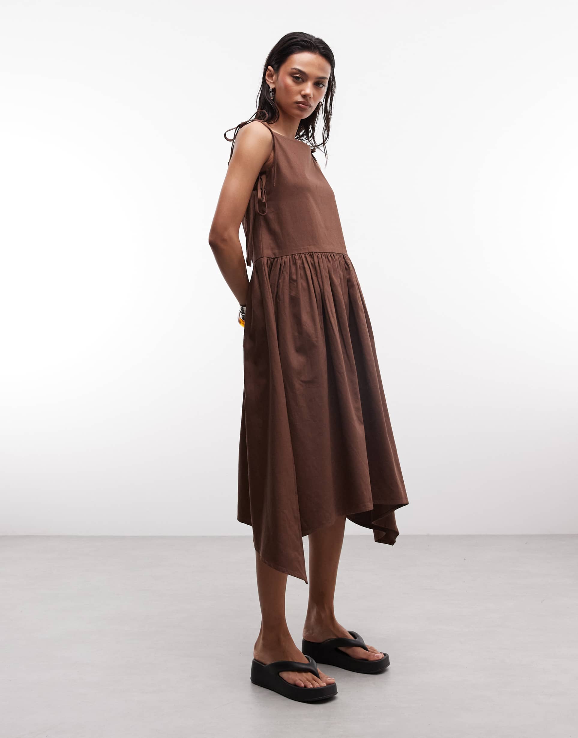 collusion tie side maxi dress with asymmetric hem in off choc