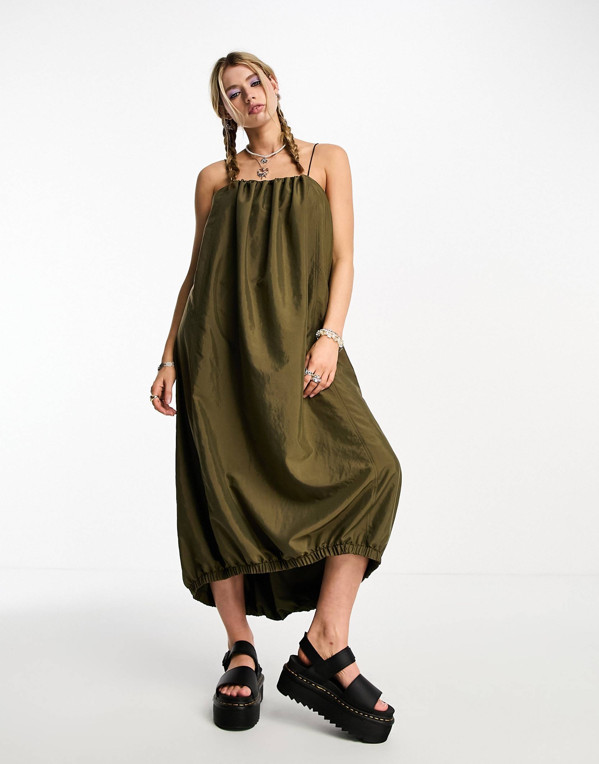 collusion toggle strap maxi dress in khaki