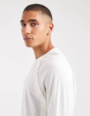 COLLUSION - Top à manches longues et boutonnage asymétrique - Écru-Blanc