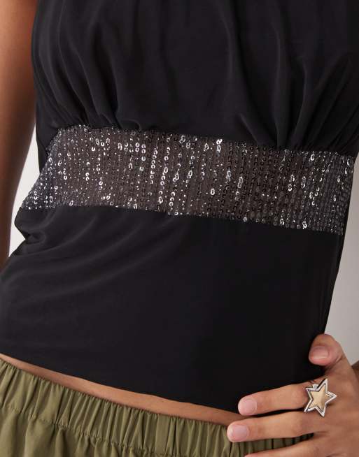 COLLUSION - Top doux à encolure bénitier orné de sequins à la taille, 3 de 4