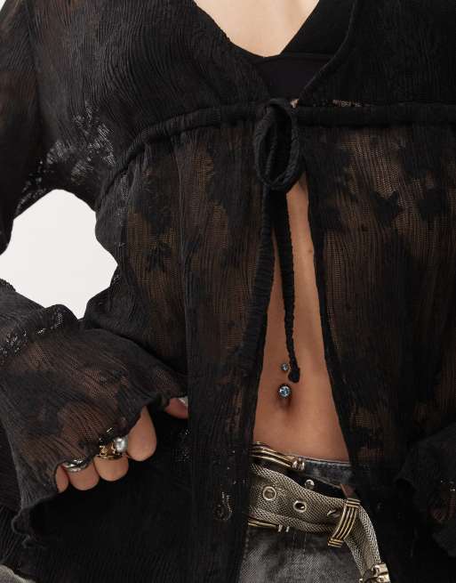 COLLUSION - Top plissé à manches longues et motif fleuri avec liens noués à l'avant, 3 de 4