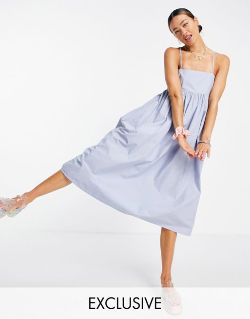 COLLUSION – Trapezowa letnia sukienka midi z bawełny w kolorze niebieskim –  MBLUE | ASOS