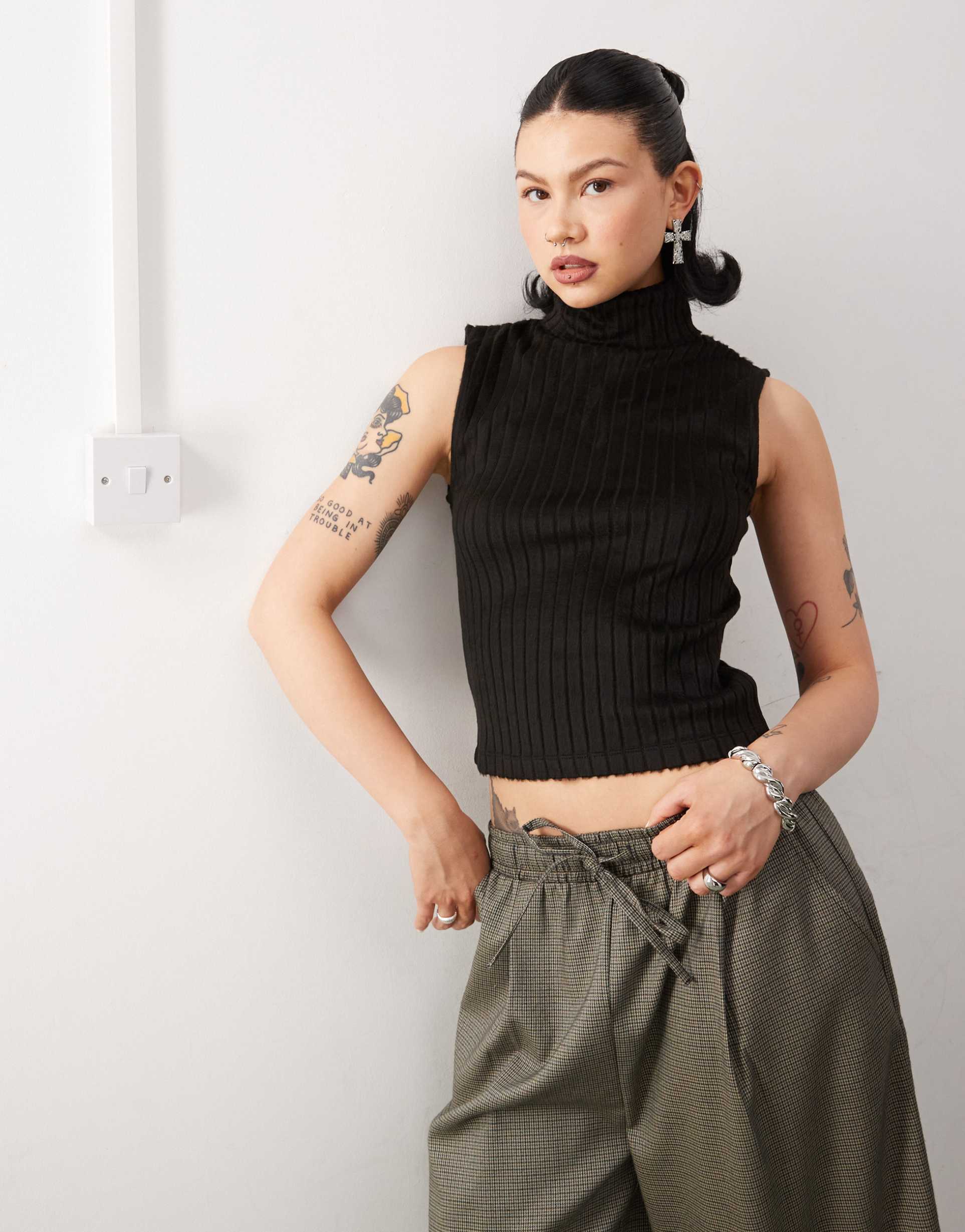 collusion turtleneck fluffy retro top