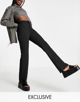 Pantalons et leggings COLLUSION - Ultimate - Pantalon ajusté évasé à taille haute - Noir