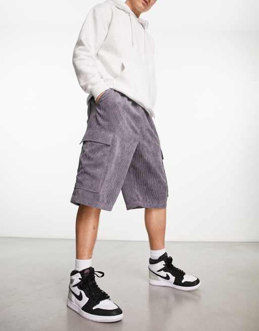COLLUSION ultra baggy pull on cord cargo shorts in grey, 3 of 4
