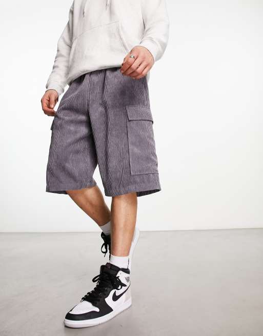 COLLUSION - Ultra ruimvallende cargoshort van corduroy met elastische taille in grijs