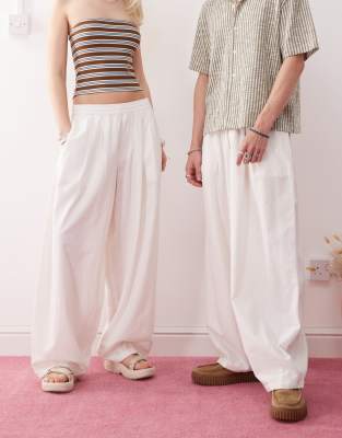 COLLUSION Unisex - Ballonhose aus Webstoff in Weiß