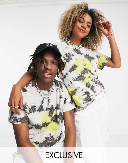 COLLUSION Unisex – Batikmönstrad t-shirt med logga