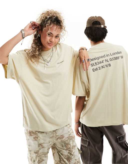 COLLUSION Unisex – Beżowy T-shirt z nadrukiem adresu