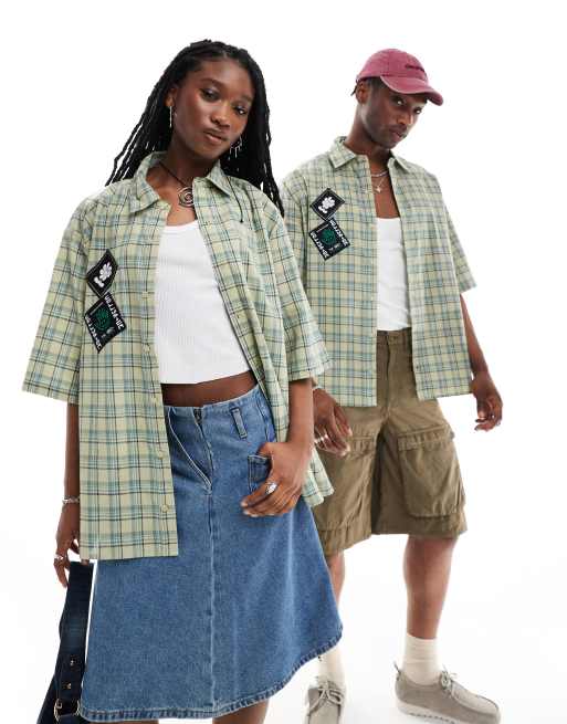 COLLUSION Unisex - Boxy geruit skater-overhemd met skate-badges in groen