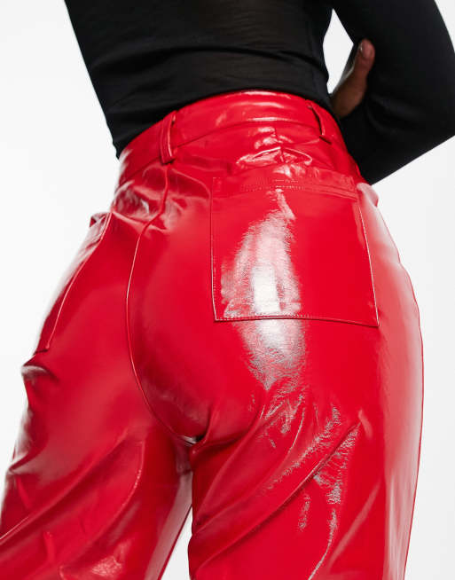 COLLUSION Unisex - Broek met jaren 90 pasvorm in hoogglanzend rood vinyl, 3 van 4