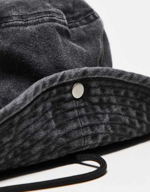 COLLUSION Unisex - Bucket hat in gewassen denim met koord in zwart, 2 van 4