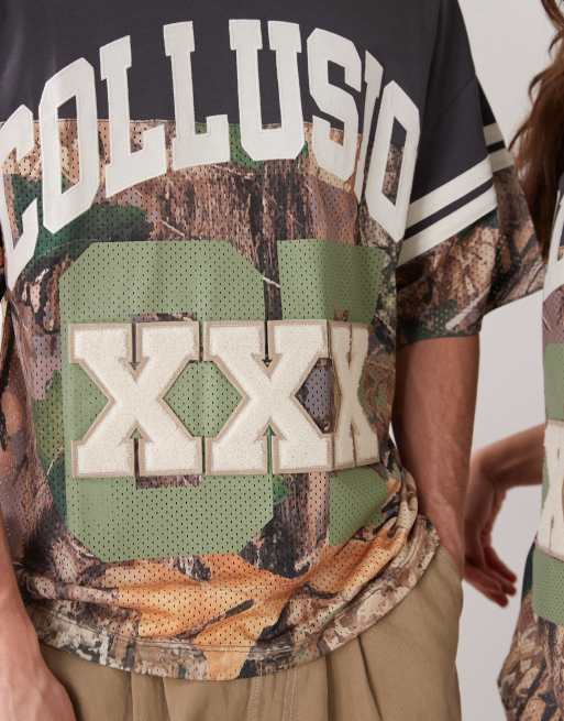 COLLUSION Unisex camo sports oversized jersey in khaki, 4 of 4