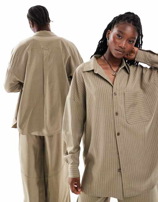 COLLUSION Unisex co-ord oversized shirt in brown pinstripe, 3 of 4