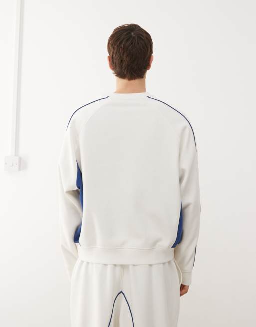 COLLUSION Unisex - Cremehvid og blåt fodbold-sweatshirt i firkantet pasform - Del af sæt, 3 af 4