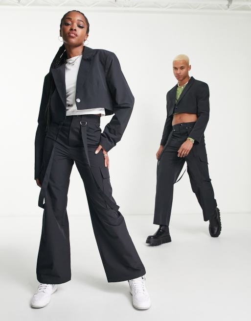 COLLUSION Unisex - Enkeltradet crop-blazer i sort tonet print - Del af sæt, 4 af 4