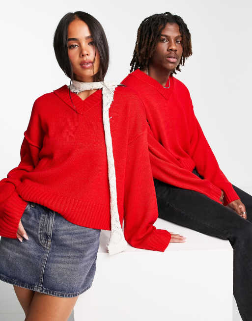 COLLUSION Unisex exposed seam v-neck jumper in bright red