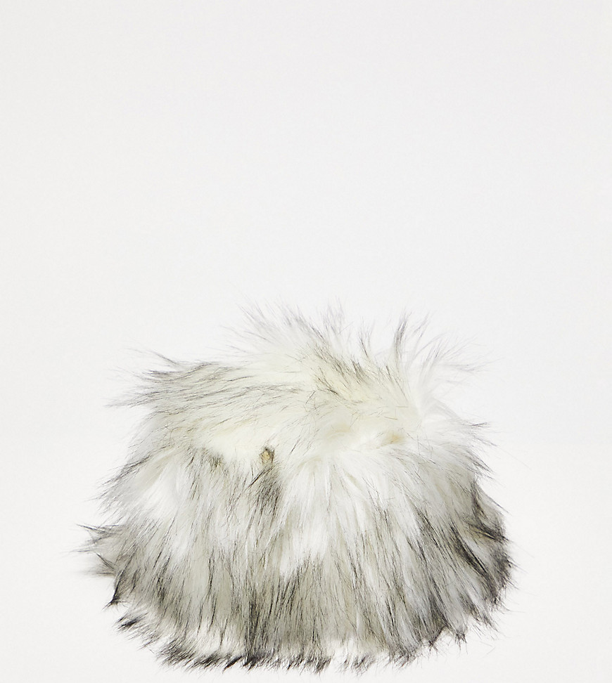 COLLUSION Unisex festival faux fur fluffy novelty festival hat in ecru-White