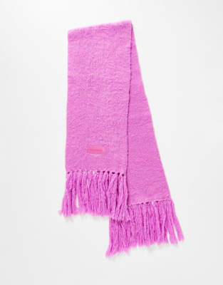 COLLUSION Unisex - Flauschiger Strickschal in Rosa mit Logo