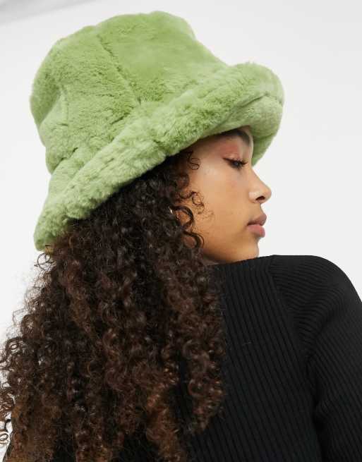 COLLUSION Unisex fluffy bucket hat in pastel green