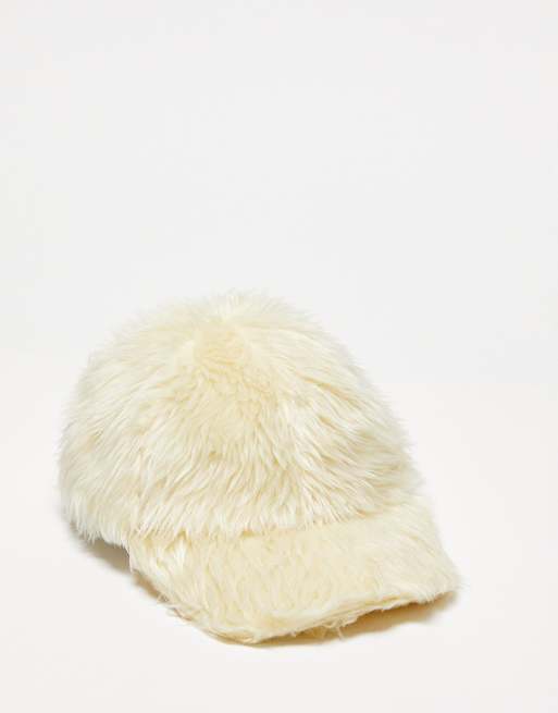COLLUSION Unisex fluffy faux fur hat in white