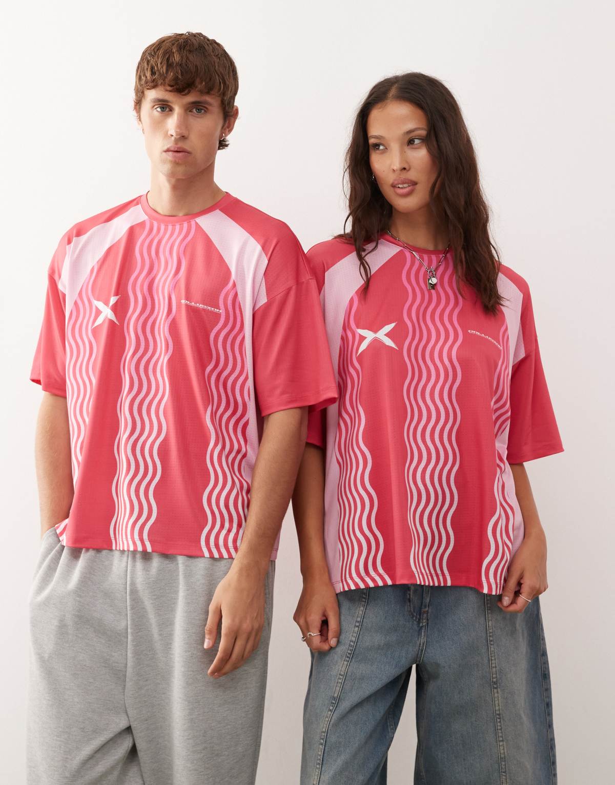 COLLUSION Unisex football top in pink