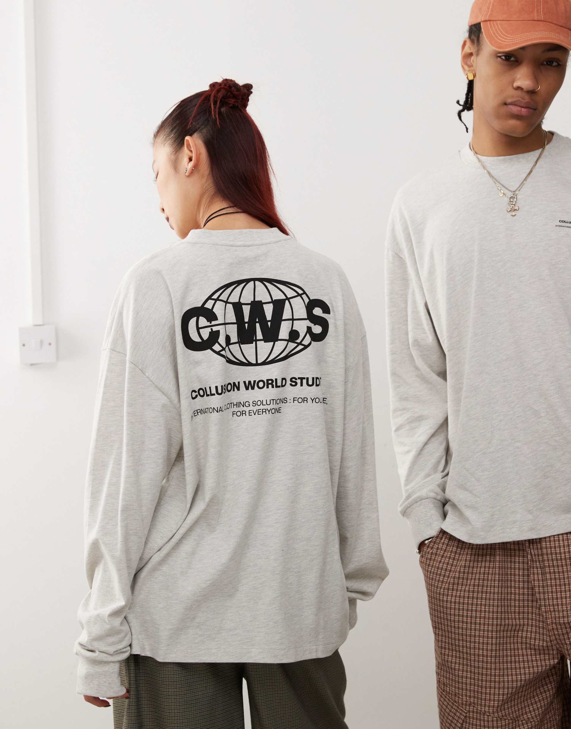 collusion unisex graphic t-shirt long sleeve in gray heather