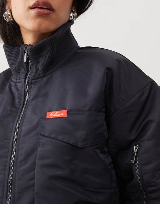 COLLUSION Unisex - Hoogsluitend bomberjack in marineblauw, 4 van 4