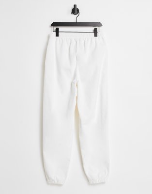 white plain joggers