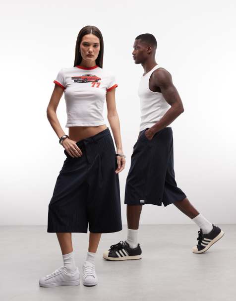COLLUSION Unisex – Jortsy o wydłużonym fasonie w prążki - view 1