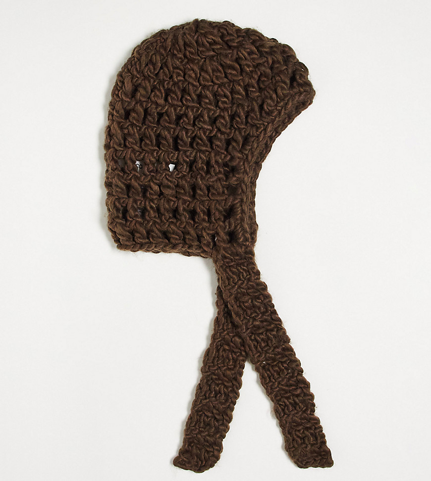 COLLUSION Unisex knitted crochet bonnet with tie detail in brown-Green