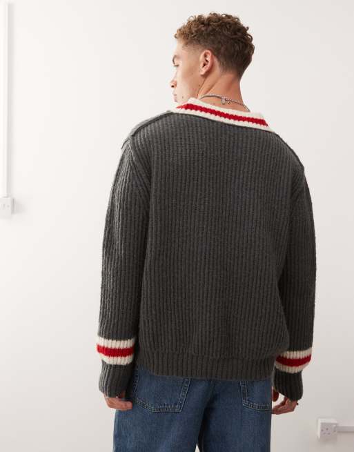 COLLUSION Unisex knitted v neck jumper in grey with red detail