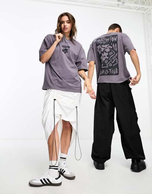 COLLUSION Unisex - Koksgrå T-shirt i pique med World Tour-print, 3 af 4