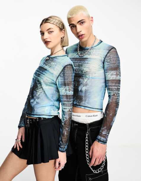 COLLUSION Unisex – Langärmliges Netzstoff-Oberteil in Blau mit verschwommenem Muster - view 1