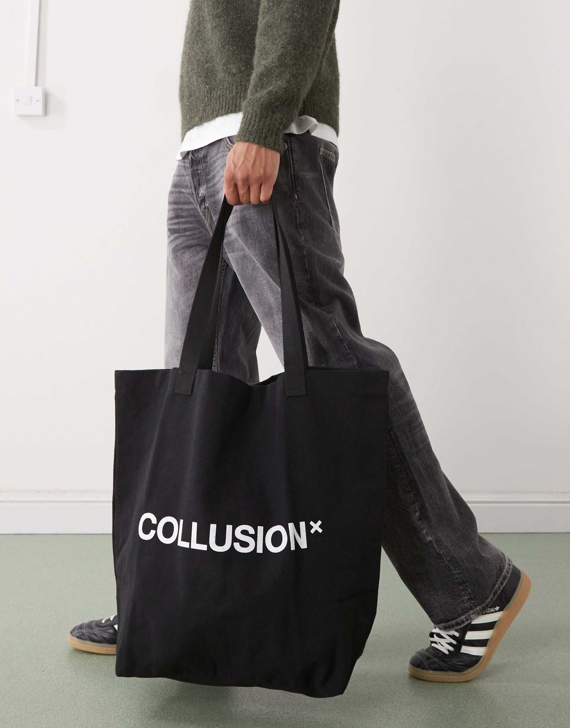 collusion unisex large everyday tote bag with logo in black