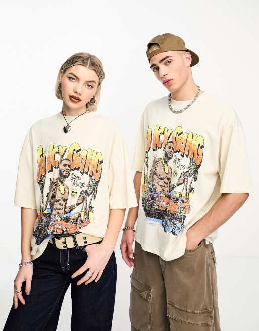 COLLUSION Unisex License T-Shirt with Gucci Mane Print in Off White