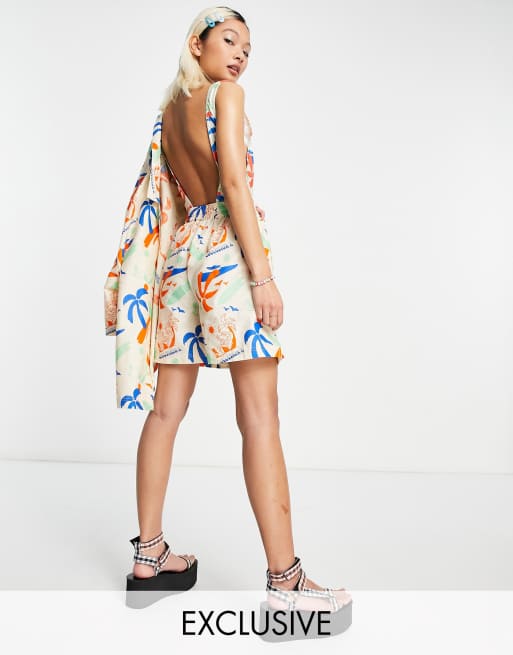 COLLUSION Unisex linen shorts with surfer print co-ord