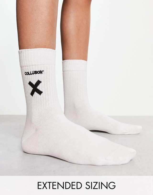 COLLUSION Unisex logo sock in white