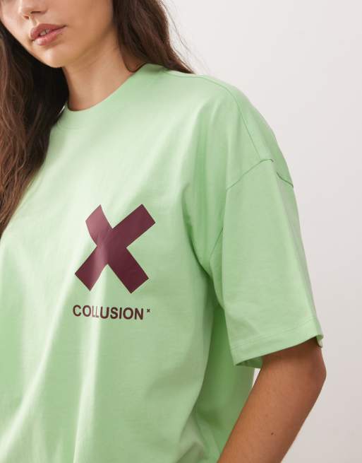 COLLUSION Unisex logo x t-shirt in green with burgundy print