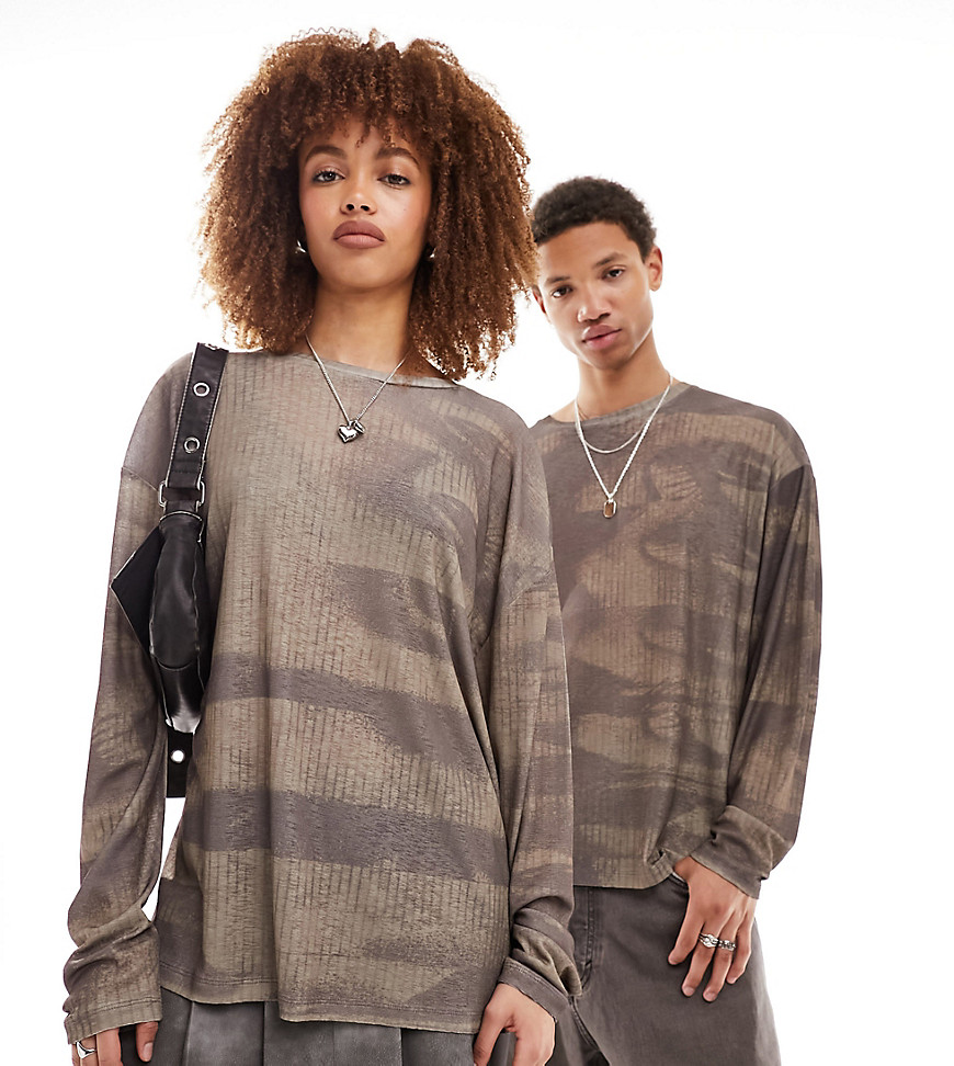 COLLUSION Unisex long sleeve printed mesh skater t-shirt in rust-Brown